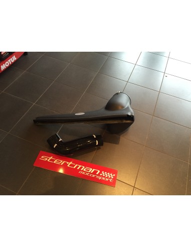 VW Golf 2,0TFSi R mk7 Forge Motorsport Kolfiber insugskit med svart silicon slang
