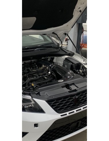 Cupra Ateca 2,0TFSi Forge Motorsport Kolfiber insugskit med svart silicon slang