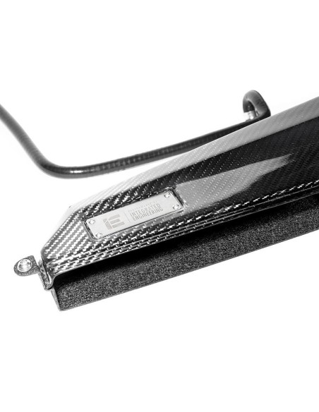 MQB 2,0TFSi Integrated Engineering insugs kit (med kolfiber lock)