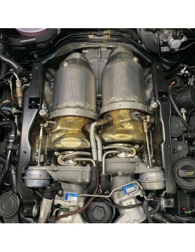 Audi RS7 4,0TFSi 4K Milltek Sport 3,15" Downpipes som är med svart coating utan katalysatorer (till Milltek Partikelfilter och b