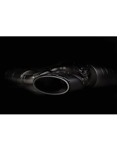 Audi RS6 4,0TFSi V8 C8 Akrapovic Evolution System (från mitt under bilen) i Titan med kolfiber utblås