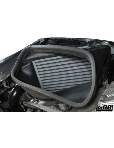 Porsche 997.1 Turbo DO88 Intercooler kit med svarta slangar
