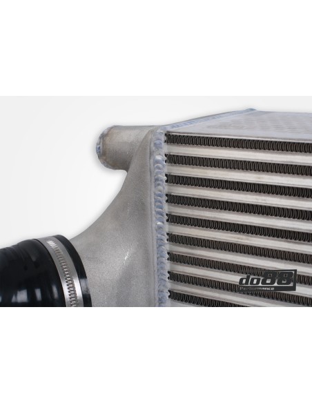Porsche 997.1 GT2 DO88 Intercooler kit Big Pack med svart aluminium Y-rör & Inloppsslangar till turbos svarta slangar