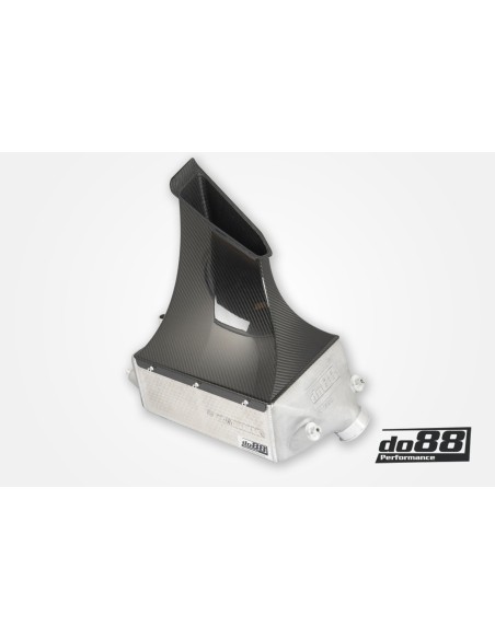Porsche 991 Turbo DO88 Intercooler kit med svarta slangar (för original Y-rör)