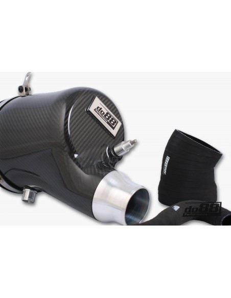 Porsche 992 3,0T GTS DO88 Insugskit med svarta slangar till OEM turbo inlopp (66mm)