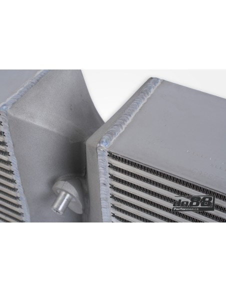 Porsche 992 3,0T GTS DO88 Intercooler kit Big Pack med svarta slangar och tryckrör (för SportDesign / GTS Package stötfångare)