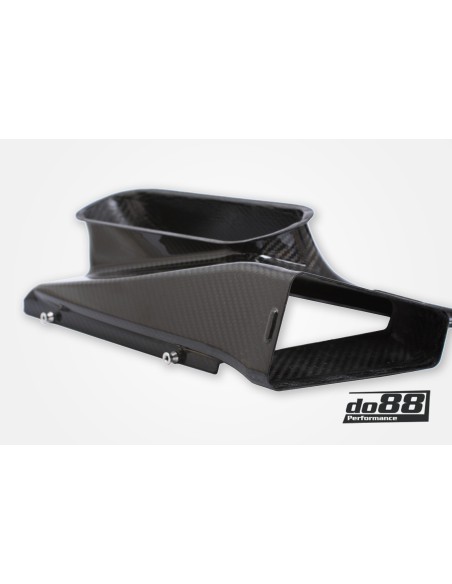 Porsche 992 3,0T GTS DO88 Intercooler kit Big Pack med svarta slangar och tryckrör (för SportDesign / GTS Package stötfångare)