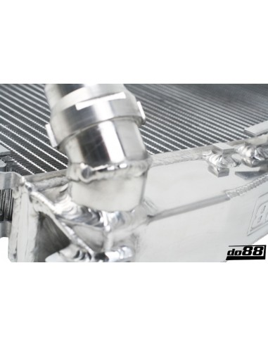 BMW M3 4,0 V8 E90/E92/E93 DO88 Vattenkylare i Aluminium
