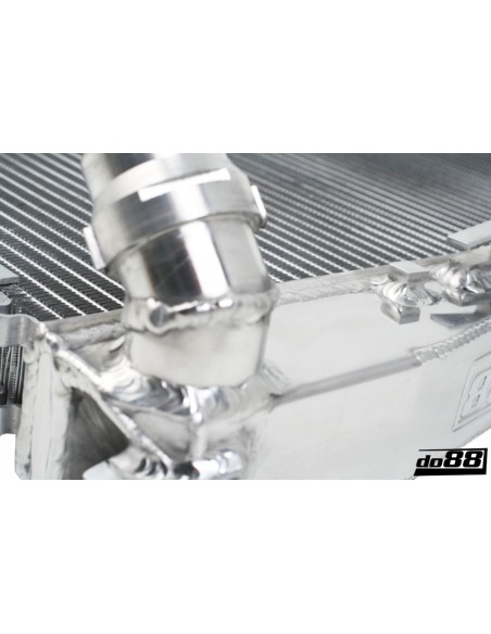 BMW M3 4,0 V8 E90/E92/E93 DO88 Vattenkylare i Aluminium
