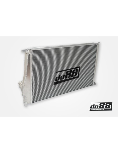 BMW 335i 3,0T N54/N55 E90/E91/E92/E93 (endast bil med automat) DO88 Vattenkylare i Aluminium