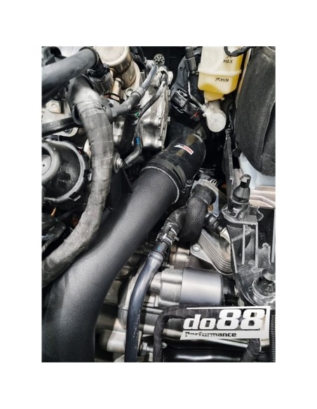 VW Arteon R 2,0TFSi 3G EA888 EVO4 DO88 för Standard IC tryckrör med svarta slangar
