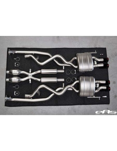 BMW M3 E92/E93 Akrapovic Evolution System i Titan med Titan utblås