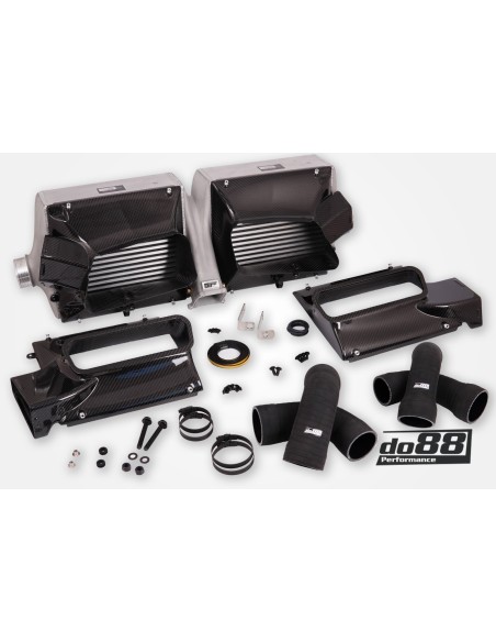 Porsche 992 Turbo DO88 Intercooler kit Big Pack med svarta slangar och tryckrör