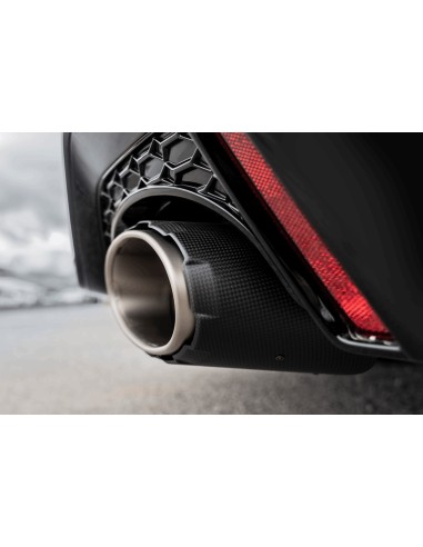 Audi RS6 4,0TFSi V8 C8 Akrapovic Evolution System (från mitt under bilen) i Titan med kolfiber utblås